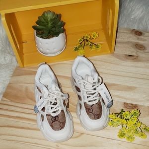NEW! GIRL SHOES